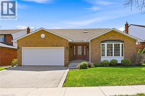 2018 Barlow Crescent, Burlington, ON - Outdoor