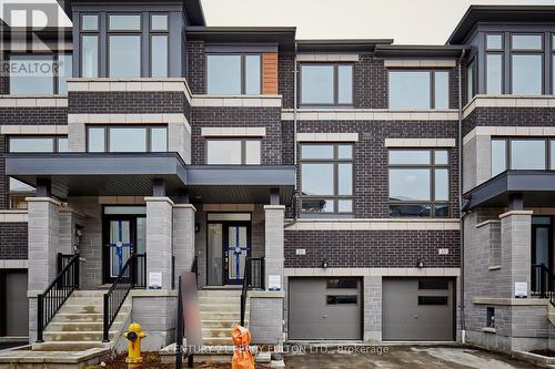 15 DOUET LANE  Ajax, ON L1Z 0V4