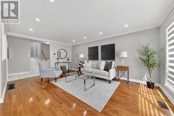 18 DE MARCO BOULEVARD Toronto, ON M6L 2W1