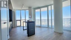 2204 - 1 FAIRVIEW ROAD E Mississauga, ON L5A 0B4