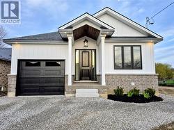 115 CHESLEY Street Unit# Main  Hamilton, ON L9C 3V9