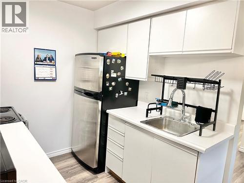 One side of the kitchen - 60 Donly Drive S Unit# 101, Simcoe, ON - Indoor