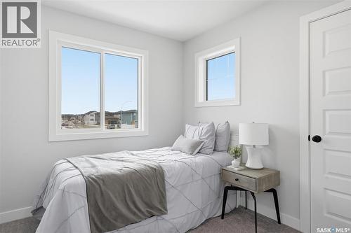 410 Leskiw Bend, Saskatoon, SK - Indoor Photo Showing Bedroom