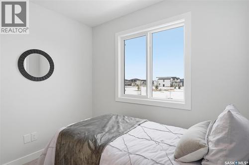 410 Leskiw Bend, Saskatoon, SK - Indoor Photo Showing Bedroom