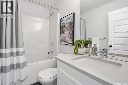 410 Leskiw Bend, Saskatoon, SK - Indoor Photo Showing Bathroom