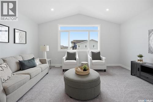 410 Leskiw Bend, Saskatoon, SK - Indoor Photo Showing Living Room