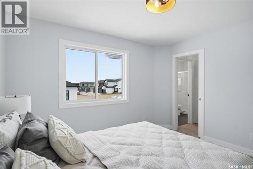 410 Leskiw Bend, Saskatoon, SK - Indoor Photo Showing Bedroom