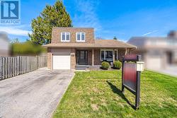1825 BRONTE SQUARE Pickering, ON L1V 3C1