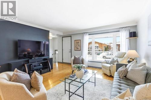 43 Prouse Drive, Brampton (Brampton North), ON - Indoor Photo Showing Living Room