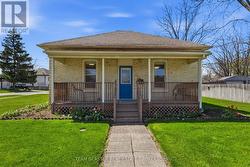 208 ELLOR STREET Strathroy-Caradoc (Se), ON N7G 2L3