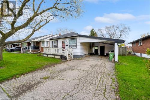 95 DANA DRIVE  Hamilton, ON L9A 3H9