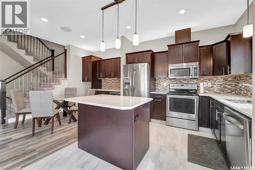 102 Atton Crescent, Saskatoon, SK - Indoor Photo Showing Kitchen With Stainless Steel Kitchen With Upgraded Kitchen