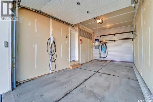 102 Atton Crescent, Saskatoon, SK - Indoor Photo Showing Garage