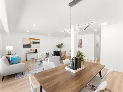 910 St Therese Ave, Winnipeg, MB 