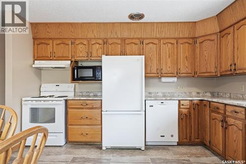 51 Mcaskill Crescent, Saskatoon, SK - Indoor Photo Showing Kitchen