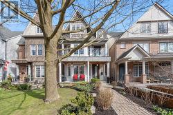 95 BOARDWALK DRIVE Toronto, ON M4L 3X9