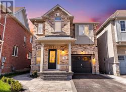 43 HEADON AVENUE Ajax, ON L1Z 0S7