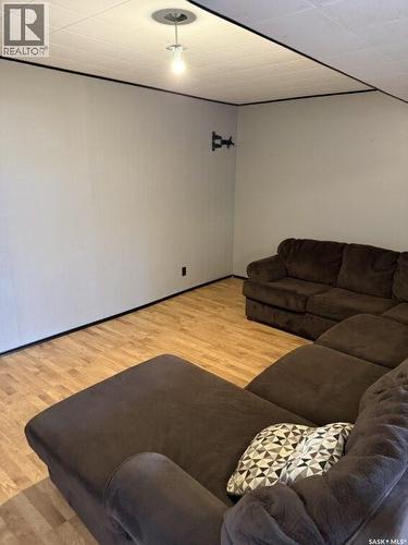 24 Albert Place, Hepburn, SK - Indoor