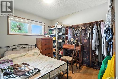 97 Maxwell Crescent, Saskatoon, SK - Indoor Photo Showing Bedroom