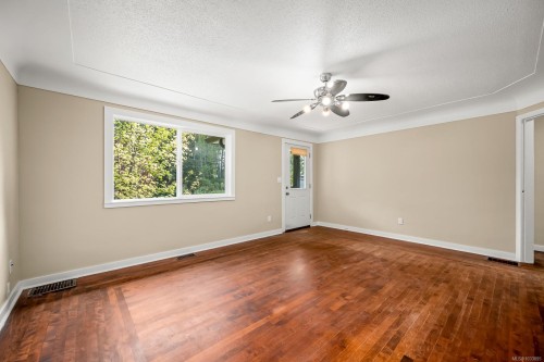 290 Herondale Rd, Royston, BC 