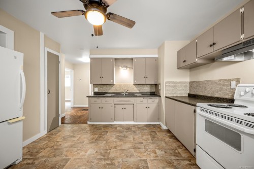 290 Herondale Rd, Royston, BC 