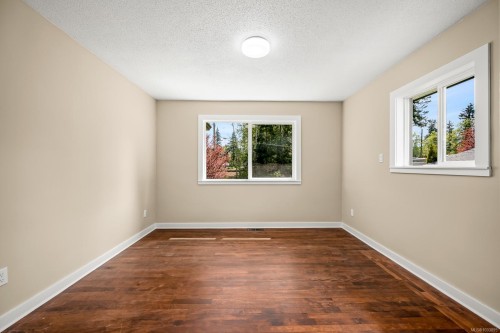 290 Herondale Rd, Royston, BC 