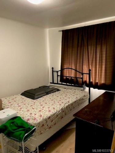 160 Mckinstry Rd, Duncan, BC - Indoor Photo Showing Bedroom