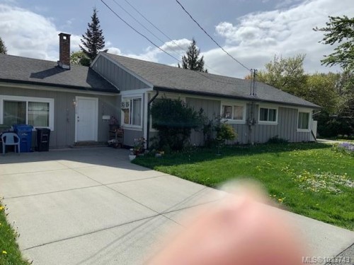 160 Mckinstry Rd, Duncan, BC - Outdoor