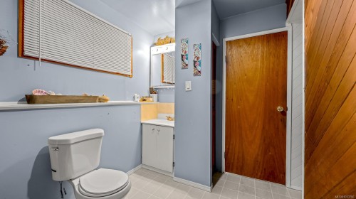 1068 Ruby Rd, Campbell River, BC 