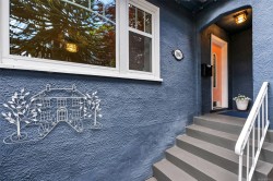 1066 Finlayson St  Victoria, BC V8T 2T7