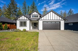 3236 Klanawa Cres Courtenay, BC V9N 0H4