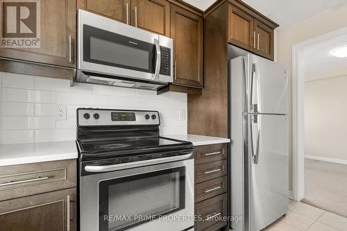 101 Helenium Lane, Ottawa, ON - Indoor Photo Showing Kitchen