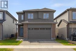 336 BARRETT FARM DRIVE Ottawa, ON K1T 0X8