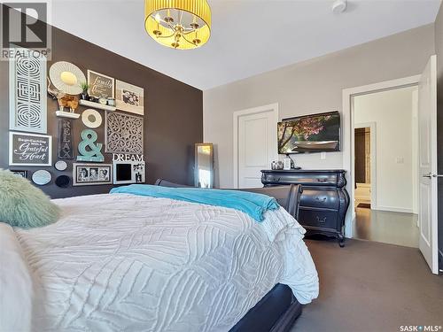 451 Hastings Crescent, Saskatoon, SK - Indoor Photo Showing Bedroom