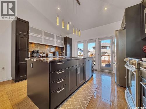 451 Hastings Crescent, Saskatoon, SK - Indoor Photo Showing Kitchen With Upgraded Kitchen