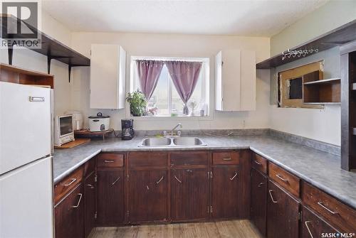 Waycott Acreage, Vanscoy Rm No. 345, SK - Indoor Photo Showing Kitchen With Double Sink