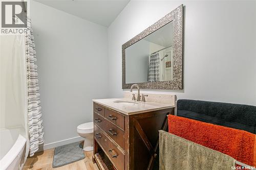 155 Broad Street, Lumsden, SK - Indoor Photo Showing Bathroom