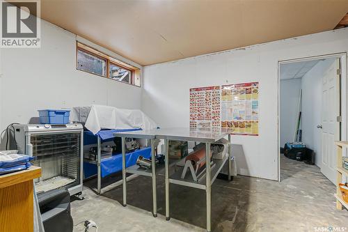 155 Broad Street, Lumsden, SK - Indoor