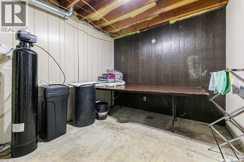 155 Broad Street, Lumsden, SK - Indoor