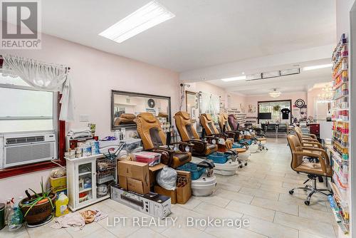 257 Parkdale Avenue, Ottawa, ON - Indoor Photo Showing Other Room
