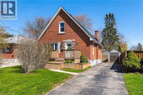 123 FIFTH Avenue  Kitchener, ON N2C 1P5