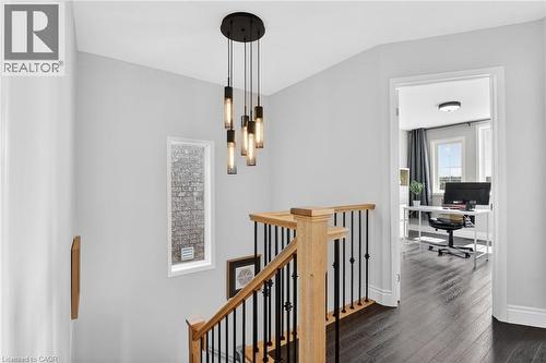 62 Moore Crescent, Ancaster, ON - Indoor Photo Showing Other Room