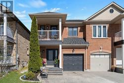 825 JOE PERSECHINI DRIVE Newmarket, ON L3X 2T7