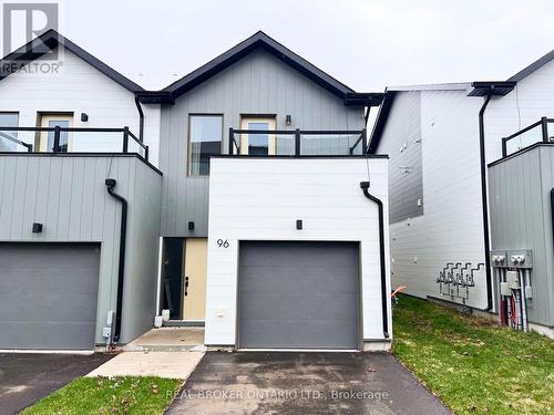 96 SUNSHINE LANE  Orillia, ON L3V 7L8