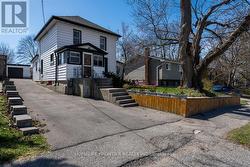 215 OXFORD STREET Orillia, ON L3V 1H6
