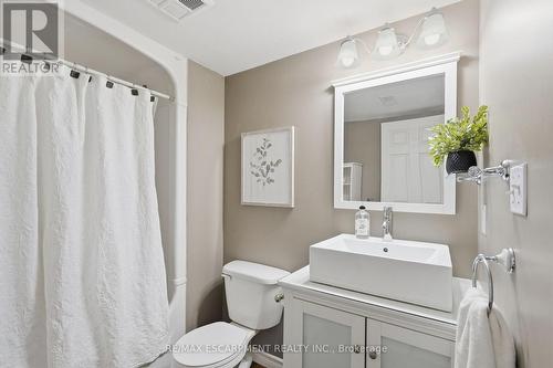 308 - 4015 Kilmer Drive, Burlington, ON - Indoor Photo Showing Bathroom