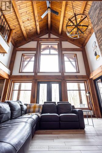 2191 Cassburn Road, Champlain, ON - Indoor Photo Showing Living Room