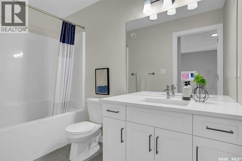 414 Leskiw Bend, Saskatoon, SK - Indoor Photo Showing Bathroom