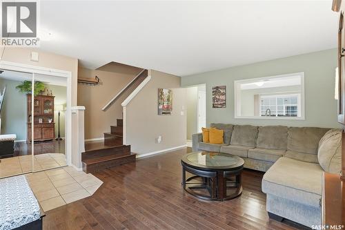 213 663 Beckett Crescent, Saskatoon, SK - Indoor Photo Showing Living Room