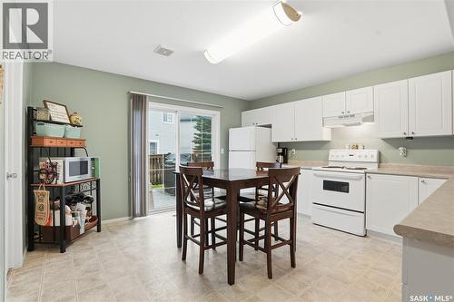 213 663 Beckett Crescent, Saskatoon, SK - Indoor Photo Showing Kitchen